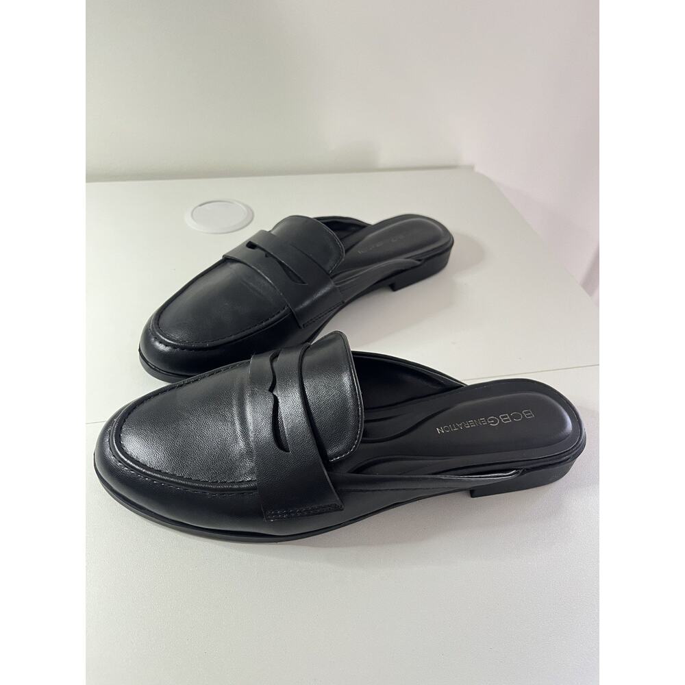 BCBGeneration Black Mule Penny Loafers 8M Slip-On Effortless Yacht Chic Flats